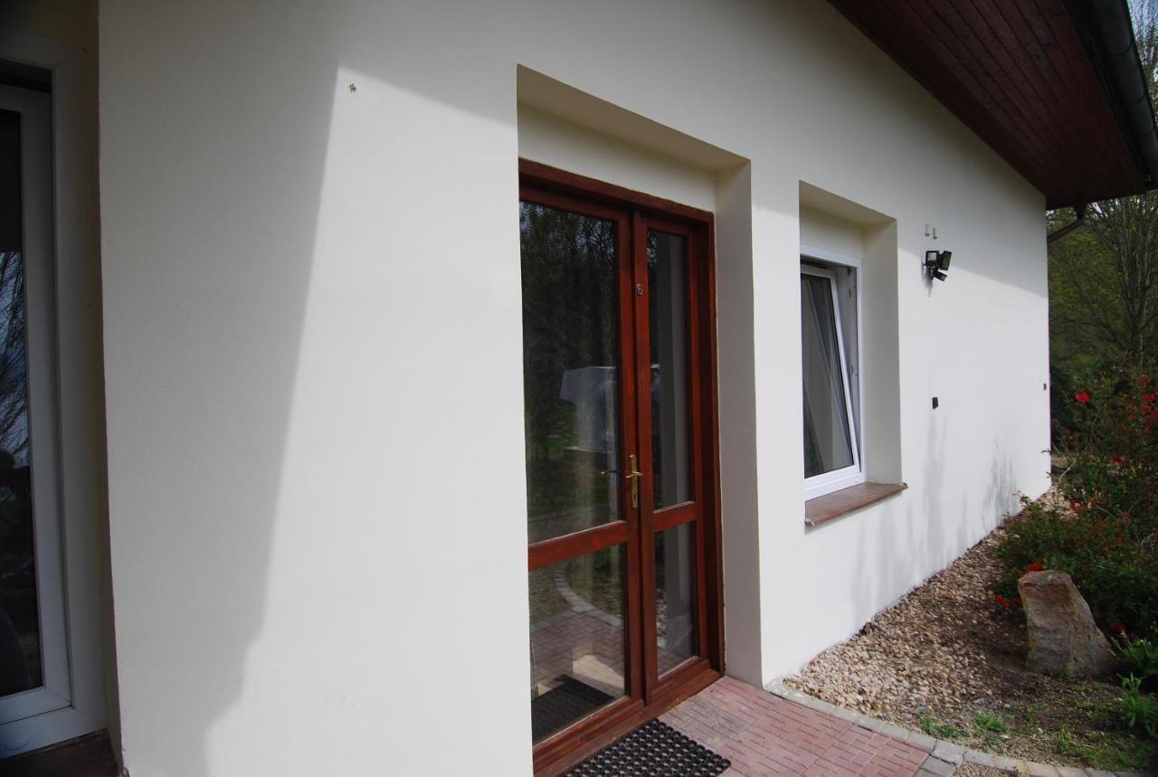 Ivanek Guest House Zvíkovské Podhradí Екстериор снимка