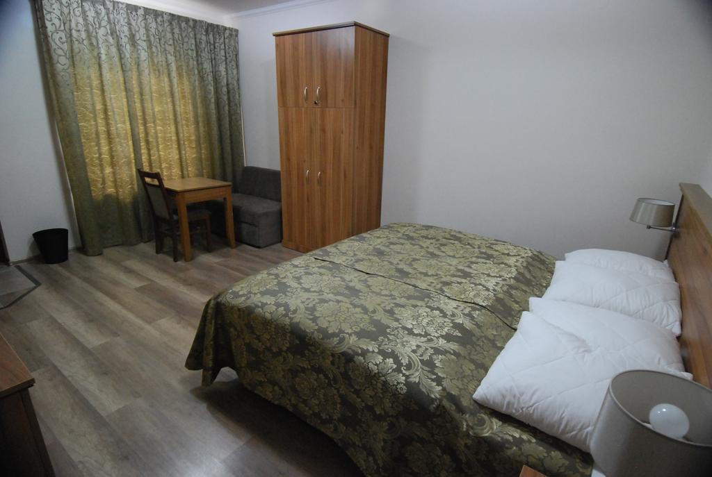 Ivanek Guest House Zvíkovské Podhradí Екстериор снимка