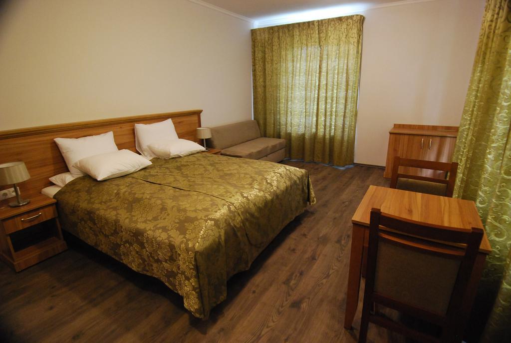 Ivanek Guest House Zvíkovské Podhradí Екстериор снимка