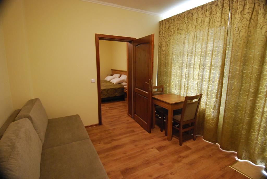Ivanek Guest House Zvíkovské Podhradí Екстериор снимка
