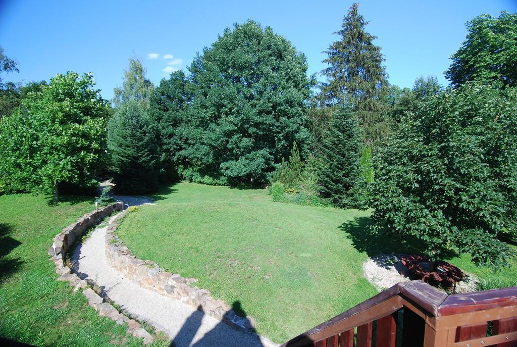 Ivanek Guest House Zvíkovské Podhradí Екстериор снимка